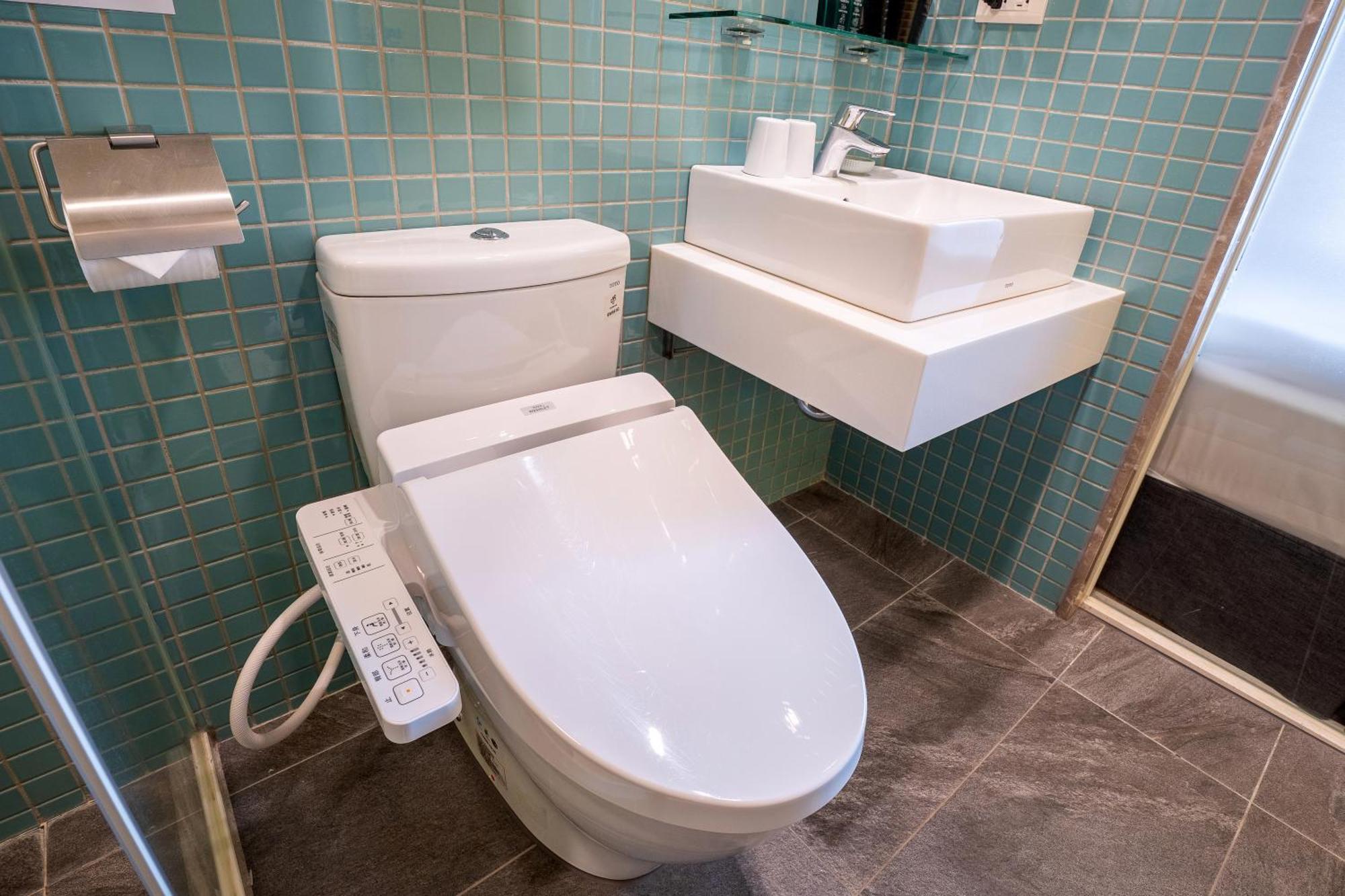 Check Inn Express Taichung Yizhong Bagian luar foto