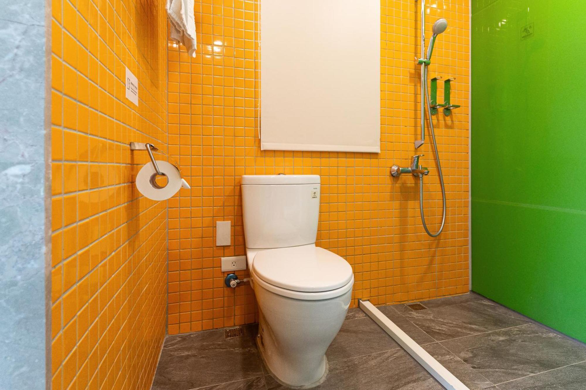 Check Inn Express Taichung Yizhong Bagian luar foto